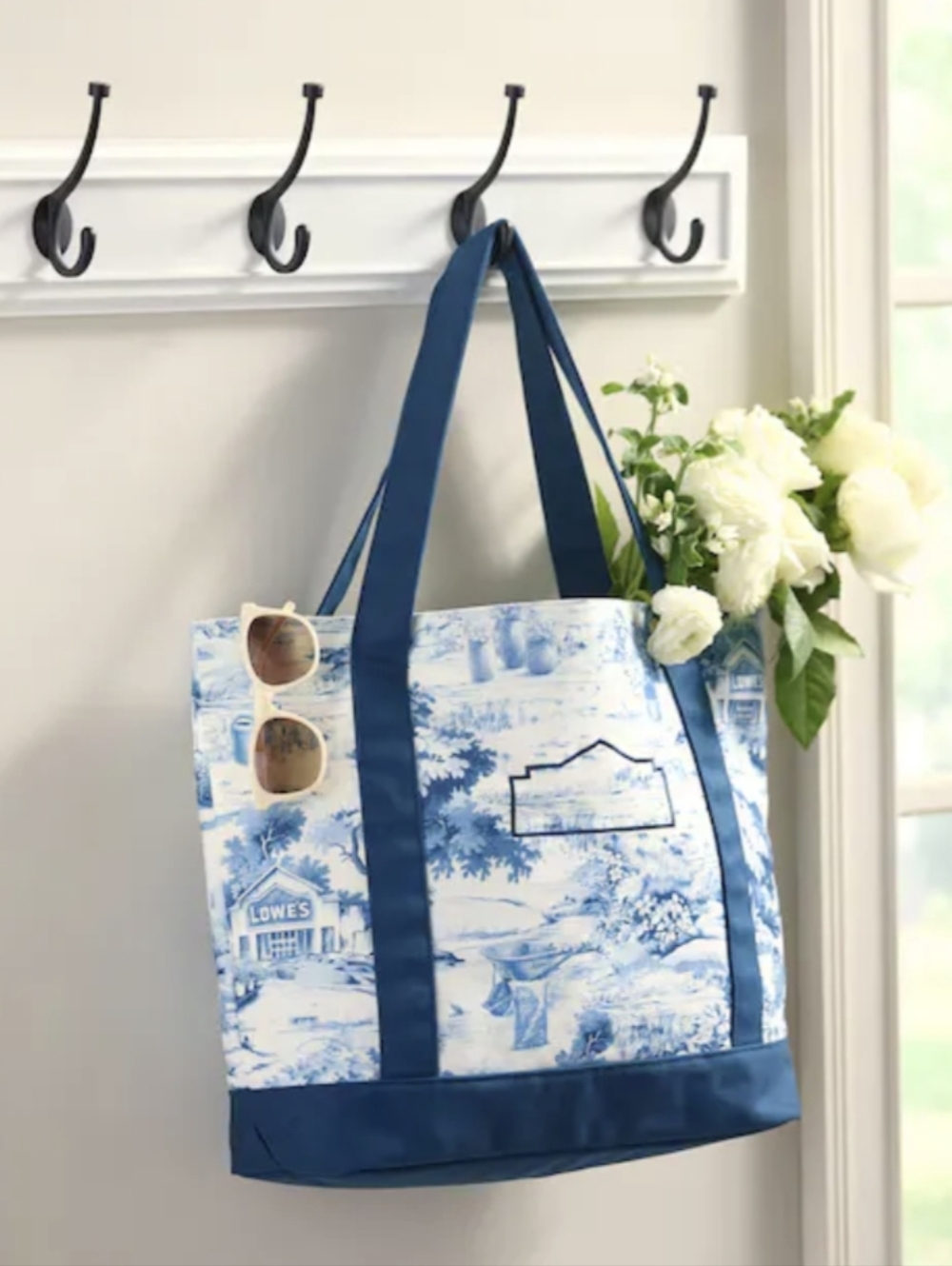 NWT Lowe's Blue Toile Canvas Tote bag